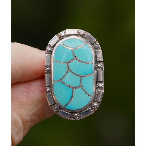 Carmichael Haloo‎ - Zuni Native Indian Sterling Silver Fish Scale Turquoise Ring